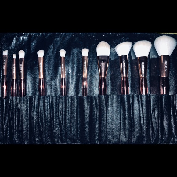 Bebe 10pc Brush Set w/ Brush Roll up case - Picture 3 of 7